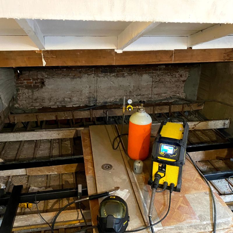 Servicio de soldadura y refuerzo de entrepisos y estructuras metálicas por HERREELEC en CABA